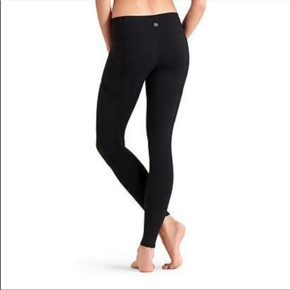 Athleta Metro Drifter tight black leggings with zipper detail size XS